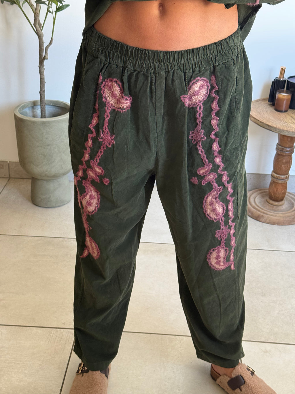 Pantalon kaki effet velours