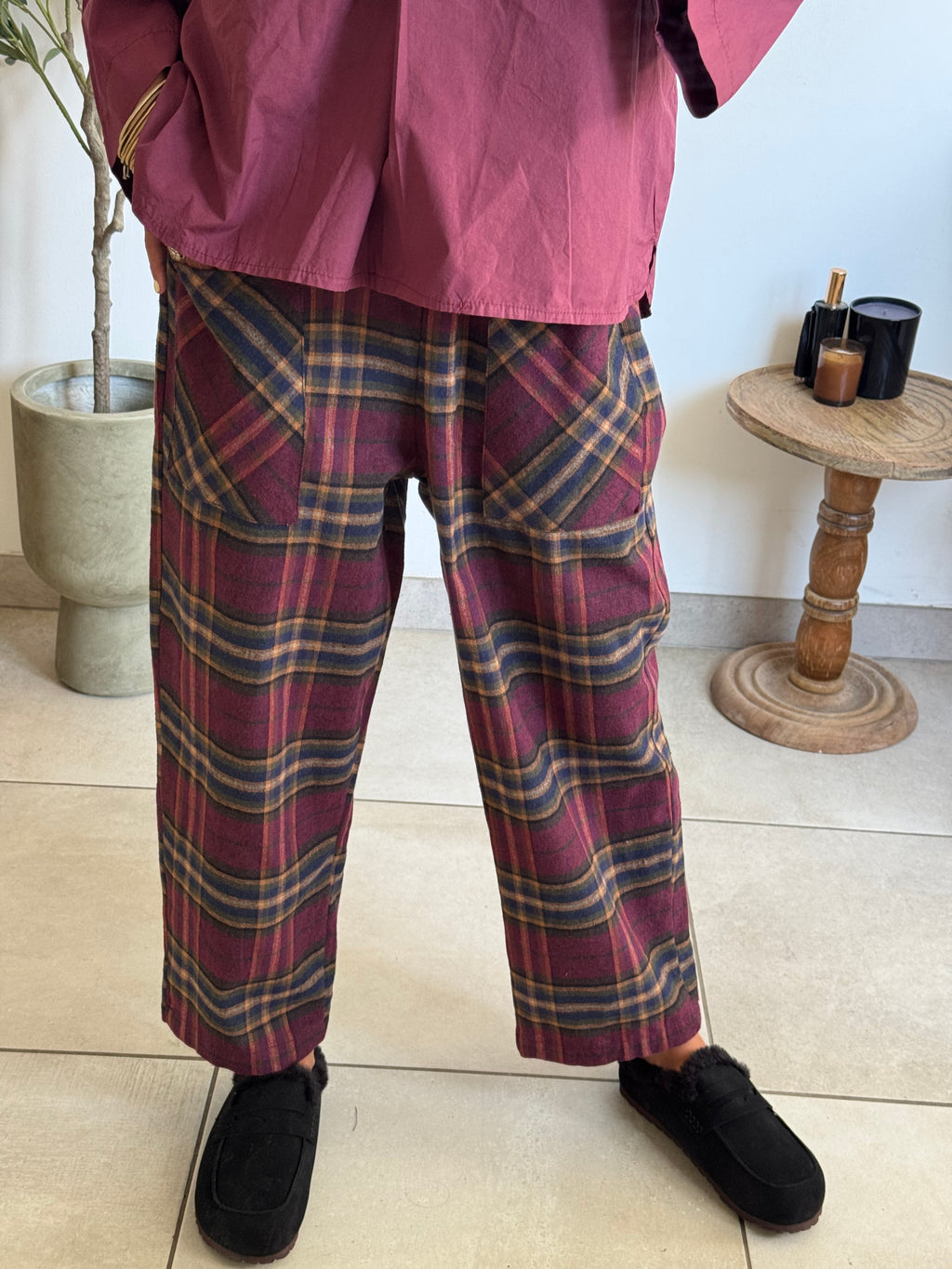 Pantalon à carreaux bordeaux femme coupe droite