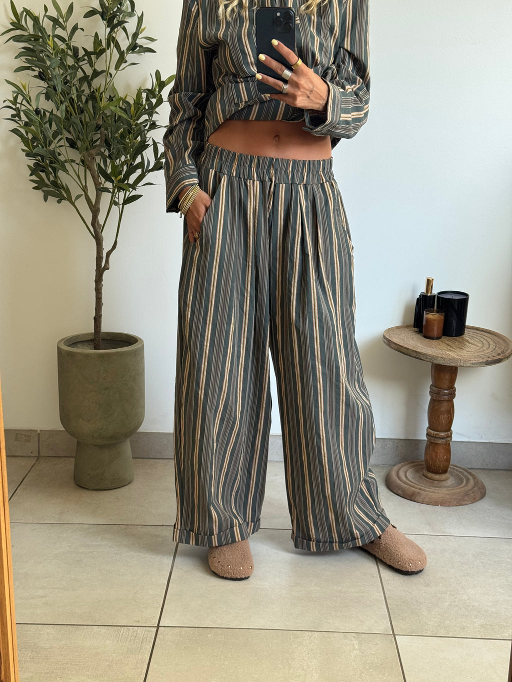 Pantalon large rayé kaki