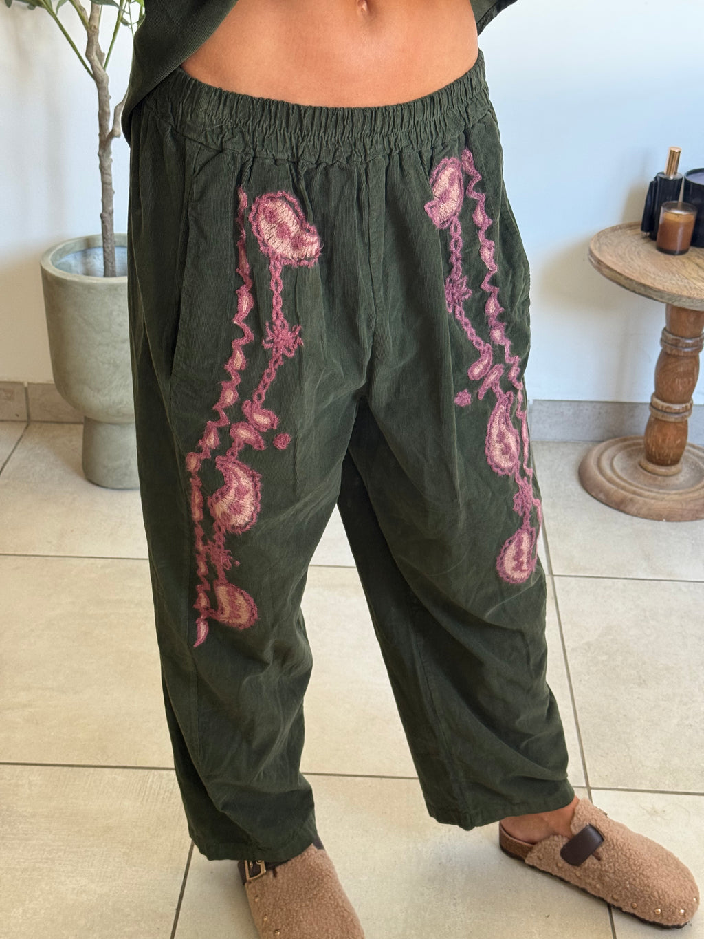 Pantalon kaki effet velours