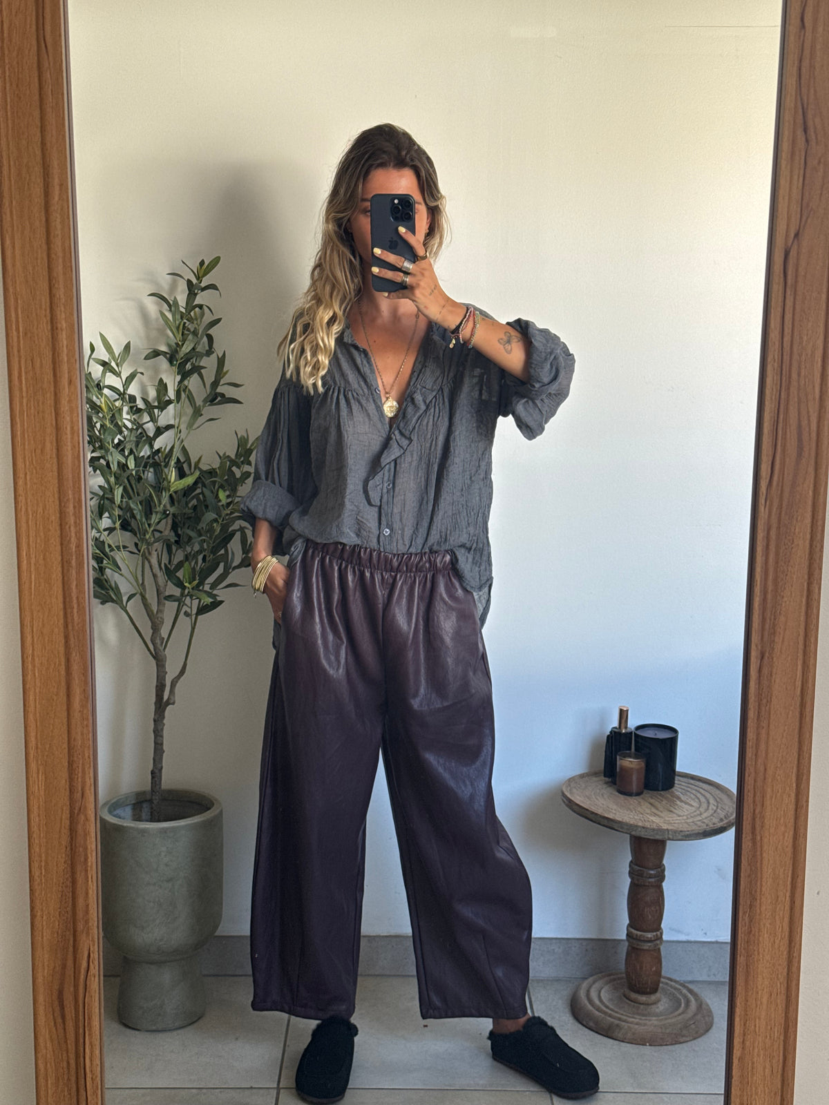 Pantalon droit bordeaux simili cuir