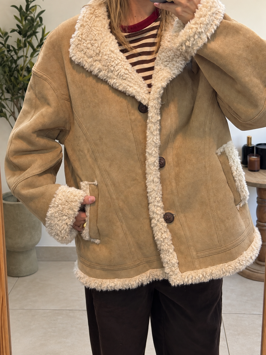 Veste Alba effet suédine à poignets bordés de fausse fourrure