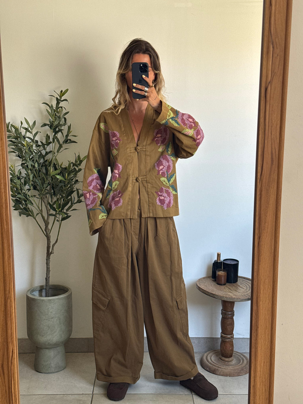 Kimono à broderies florales
