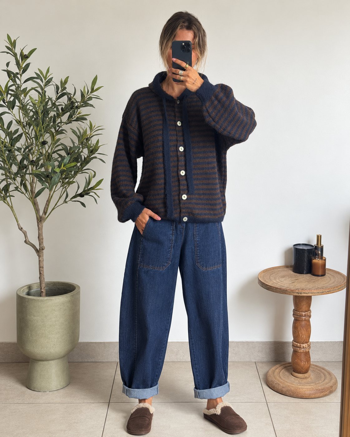 Gilet Capucine rayé bleu marine et marron à capuche