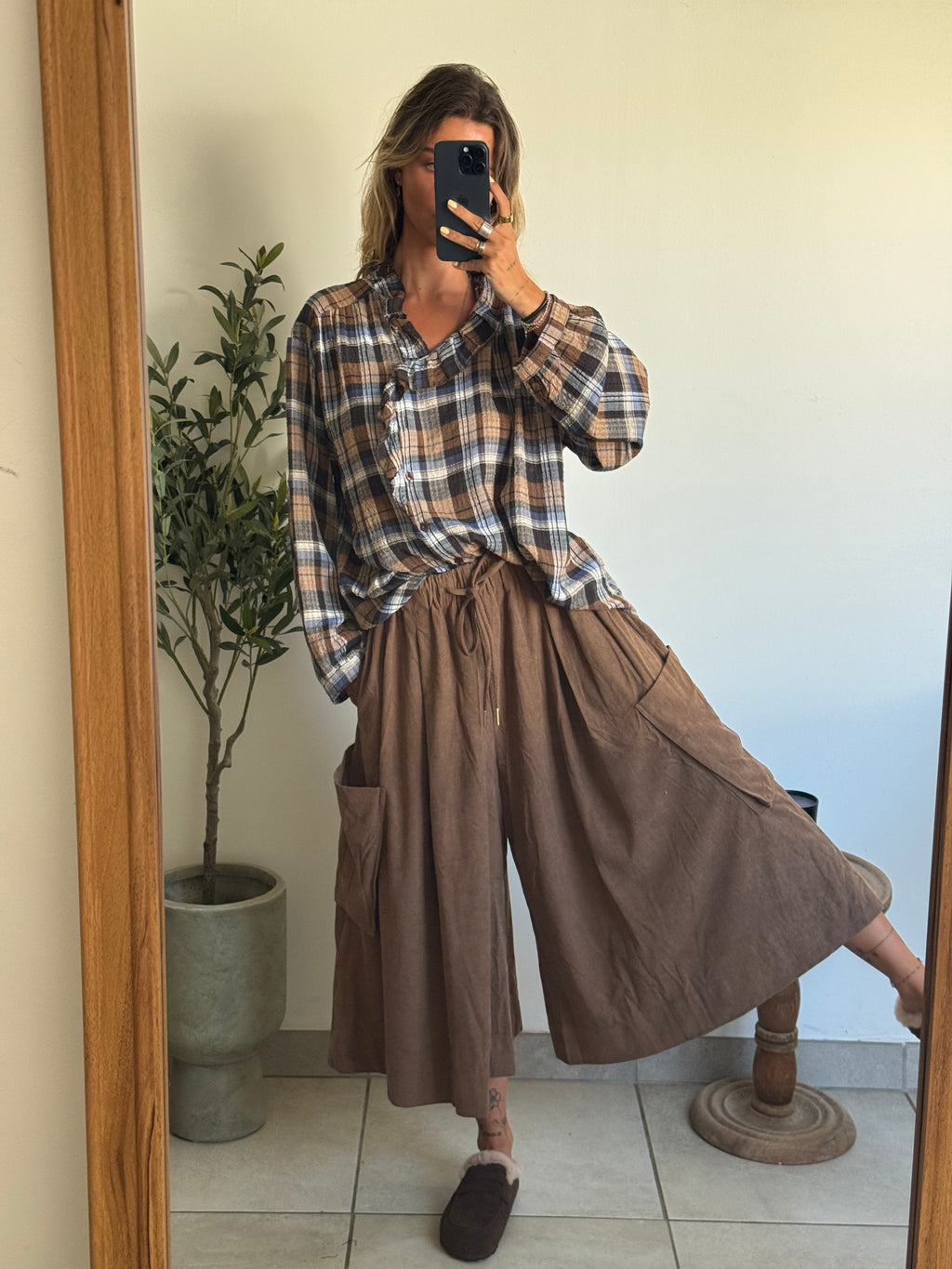 Pantacourt / jupe culotte effet velours clair