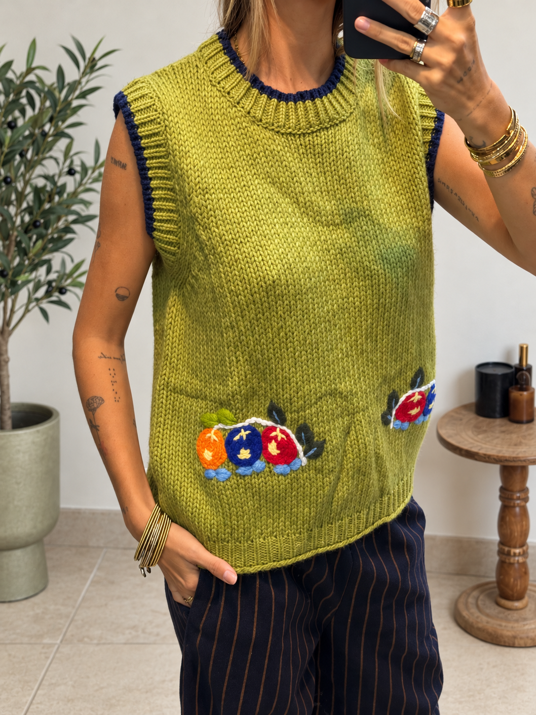 Pull Noline vert à col rond et bordures bleu marine