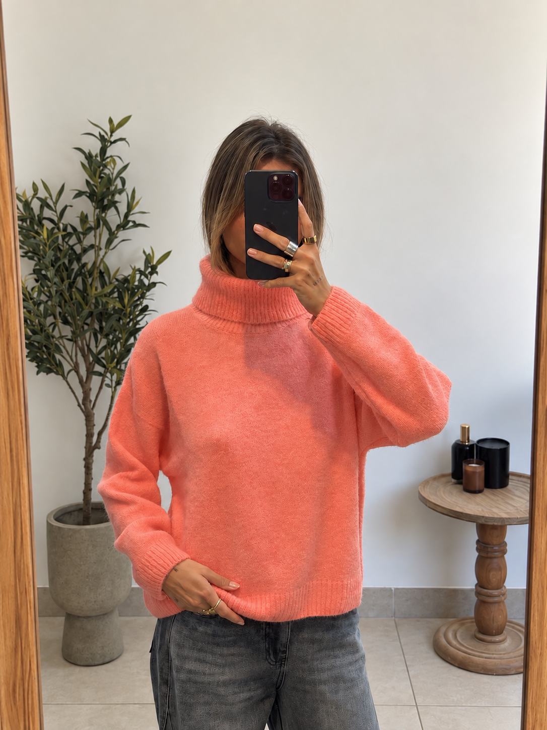 Pull Olyna corail femme à col roulé et maille douce