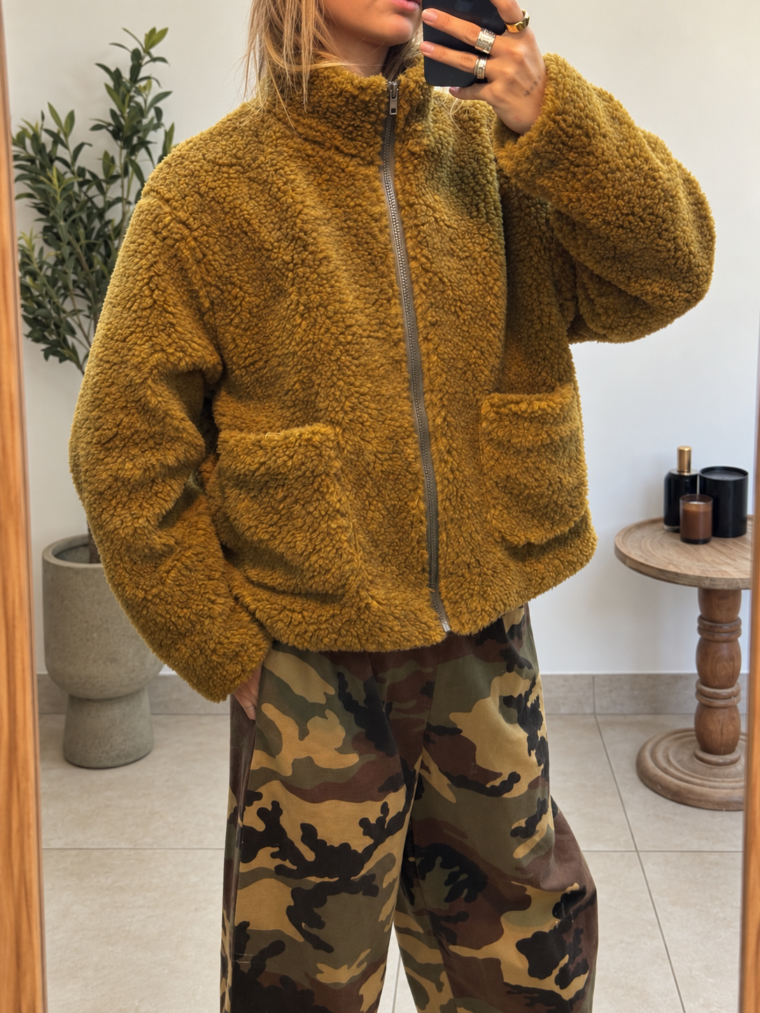Veste Aïna bouclée à fermeture zippée sur le devant