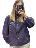 Chemisier à carreaux bordeaux et bleu femme avec détails cœur