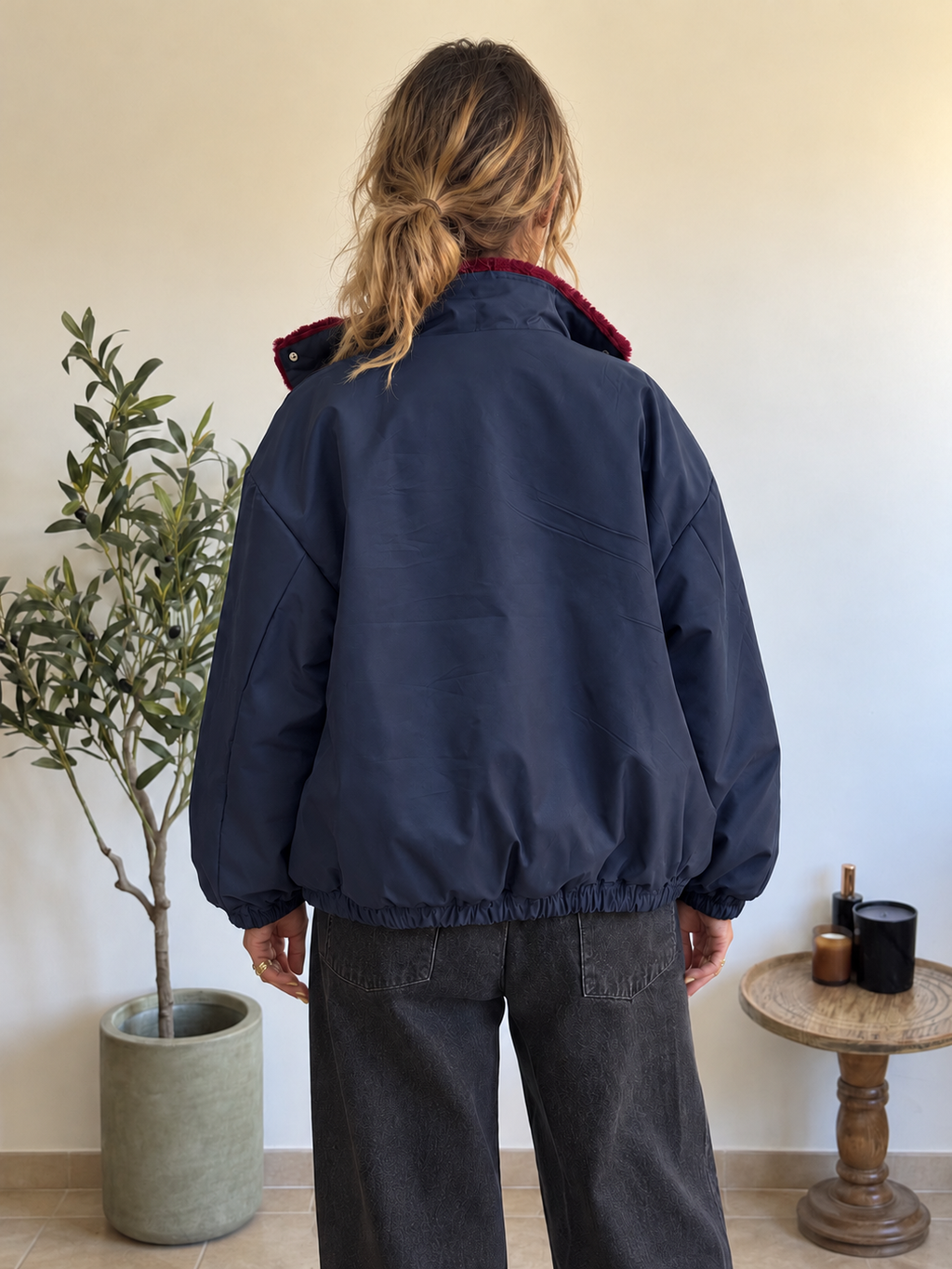 Blouson Alméa bleu marine, coupe ample et col généreux