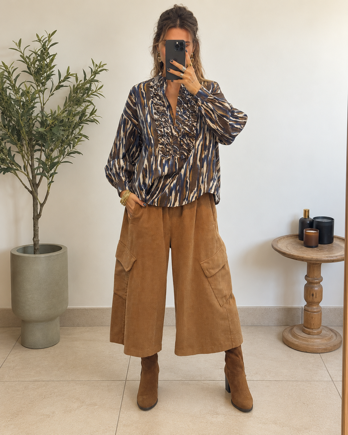 Jupe-culotte Yuna camel en velours côtelé, coupe large et longueur midi pour femme