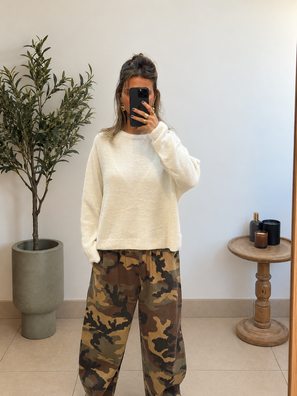 Pull Noéa écru en maille douce, épaules tombantes et coupe décontractée