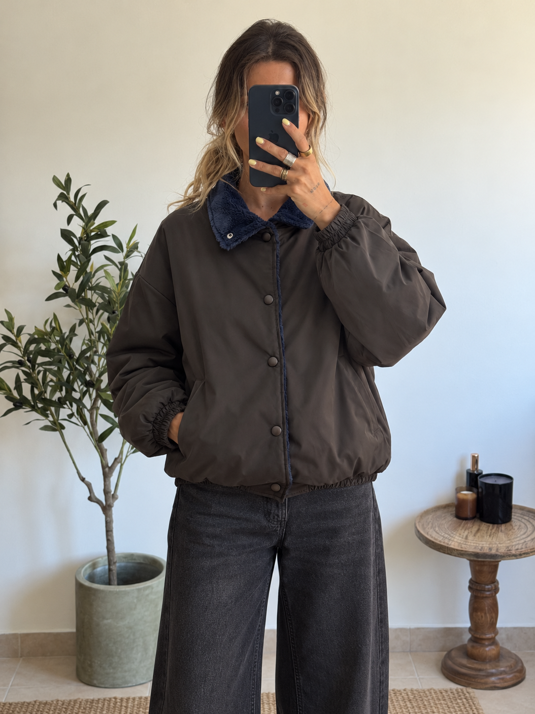 Blouson Alméa foncé, coupe ample et col doublé effet fourrure