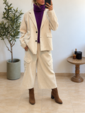 Blazer Elora écru en velours côtelé femme, coupe oversize, deux boutons et poches à rabat, vue de face